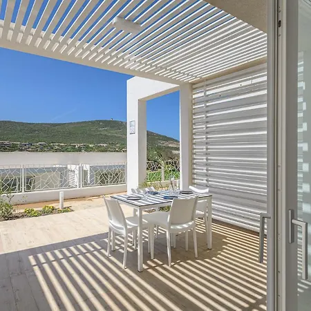 Capo Falcone Charming *