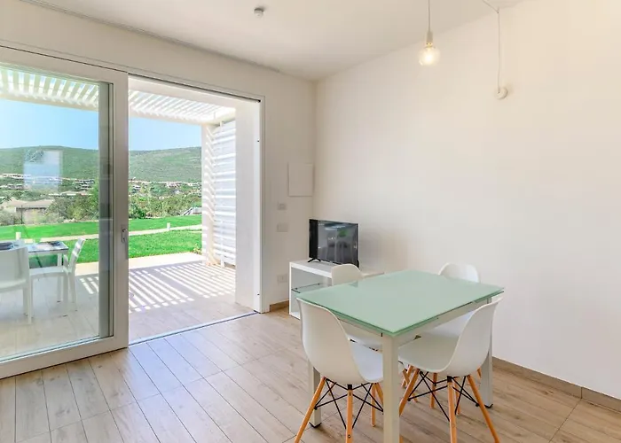 Capo Falcone Charming Apartment Stintino