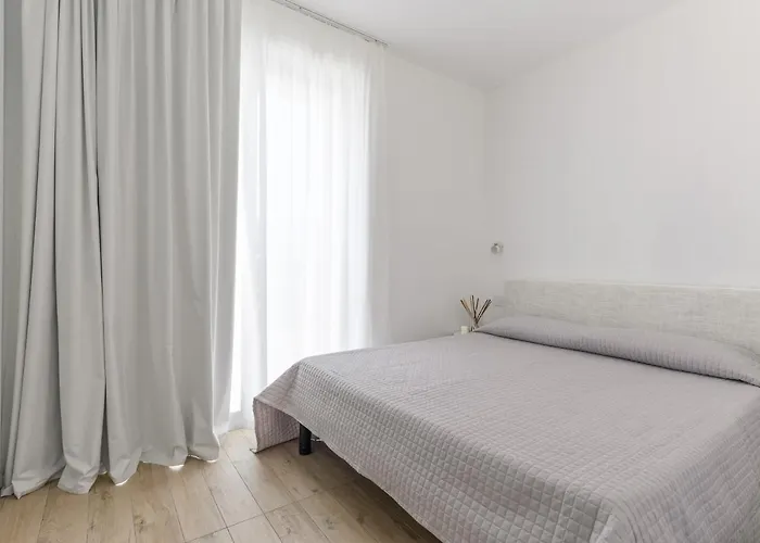 Apartment Capo Falcone Charming *